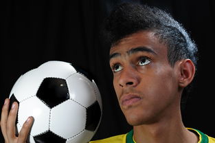 爱游戏登录-凯尔特人防守端改进显著，保持领先优势，凯尔特人控球后卫是谁